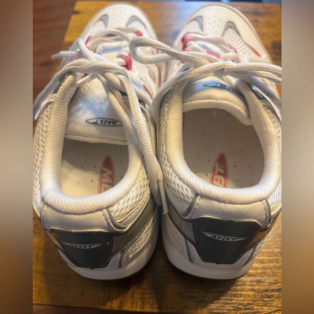 MBT Women’s Walking Shoes Sport 2S Tennis Shoes Size 8 - Picture 2 of 6